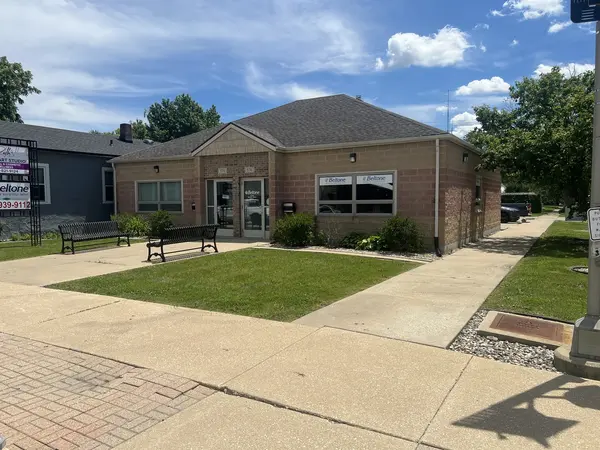 570 W Broadway ST, Bradley, IL 60915