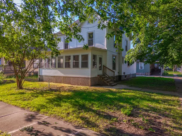 522 W Grove ST, Pontiac, IL 61764