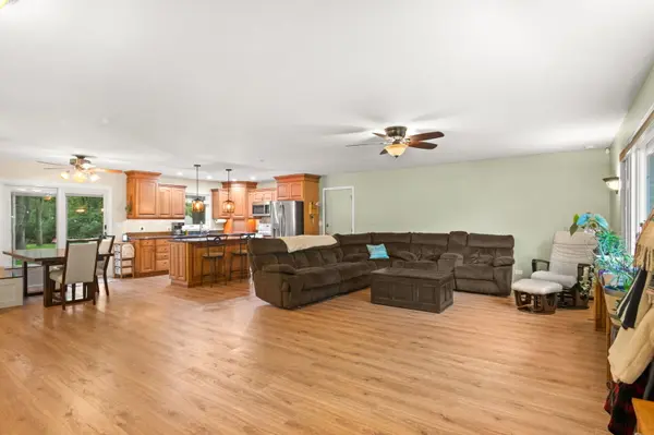 1225 Winaki TRL, Algonquin, IL 60102