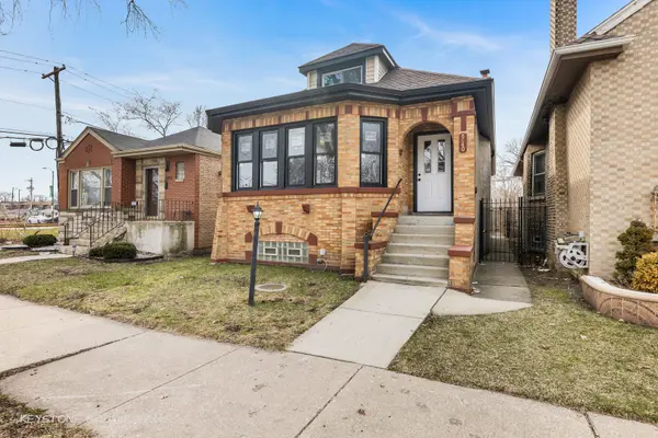 8640 S Blackstone AVE, Chicago, IL 60619
