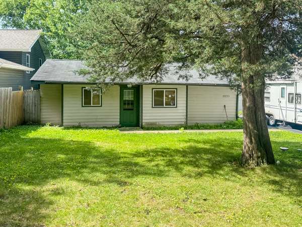 22235 W Greene LN, Antioch, IL 60002