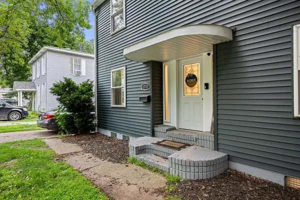 1717 N 3rd ST, Clinton, IA 52732