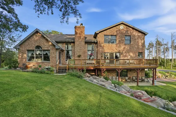 28050 S Klemme RD, Beecher, IL 60401