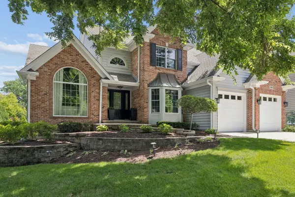 5401 Challen PL, Downers Grove, IL 60515