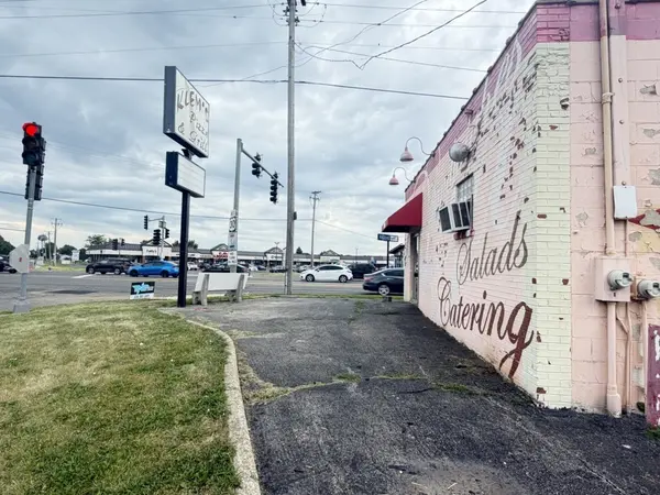 2401 Plainfield RD, Joliet, IL 60435