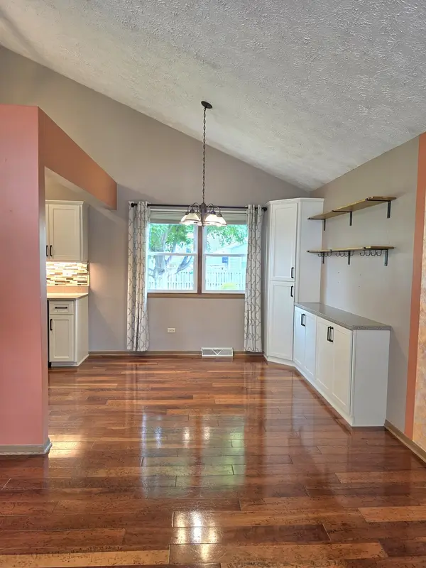 3413 Theodore ST, Joliet, IL 60431