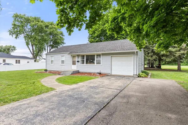 902 Laura AVE, Streator, IL 61364