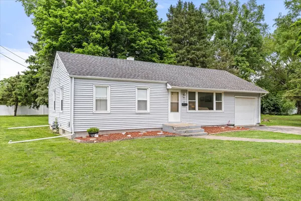 902 Laura AVE, Streator, IL 61364