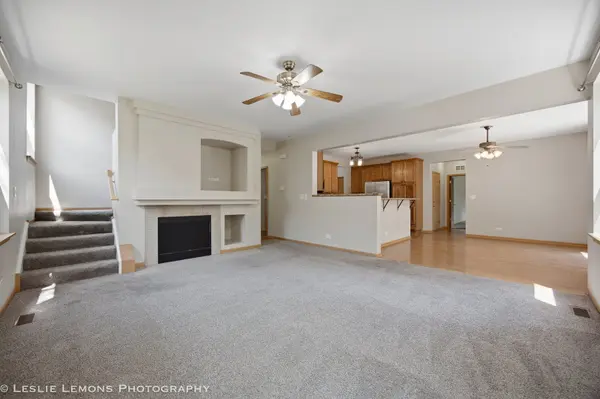 305 Kensington DR, Oswego, IL 60543