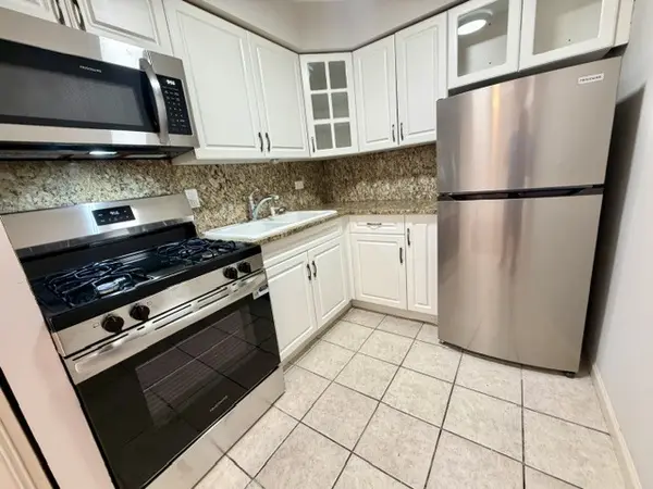 5348 N Cumberland AVE #300, Chicago, IL 60656