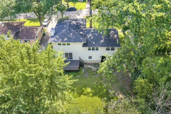 123 Kainer AVE, Barrington, IL 60010