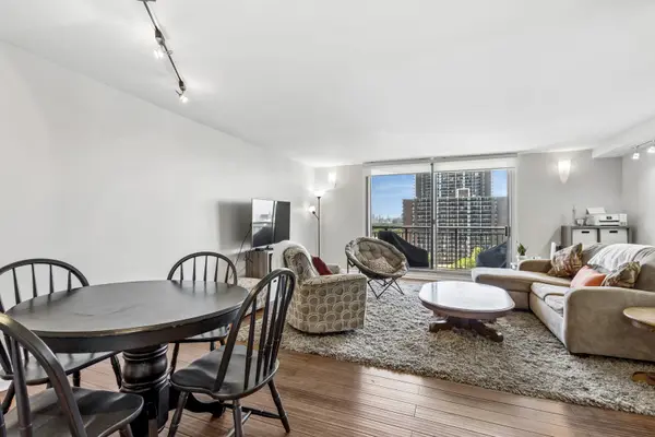 6007 N Sheridan RD #9E, Chicago, IL 60660