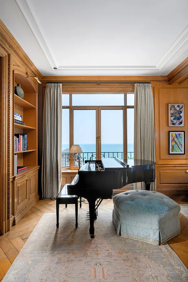 65 E Goethe ST #6NE-7E, Chicago, IL 60610