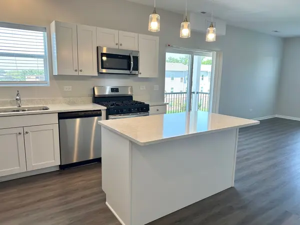 855 E Main ST #3F, East Dundee, IL 60118