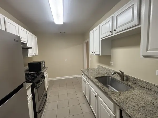 1705 SIMPSON ST #2F, Evanston, IL 60201