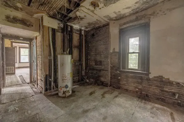 4019 W 16th ST, Chicago, IL 60623