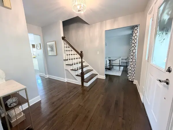 2205 Riverlea CIR, Naperville, IL 60565