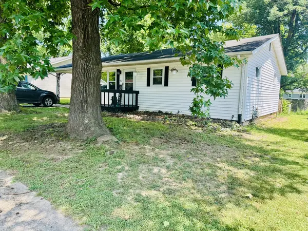 912 Boston RD, Marion, IL 62959