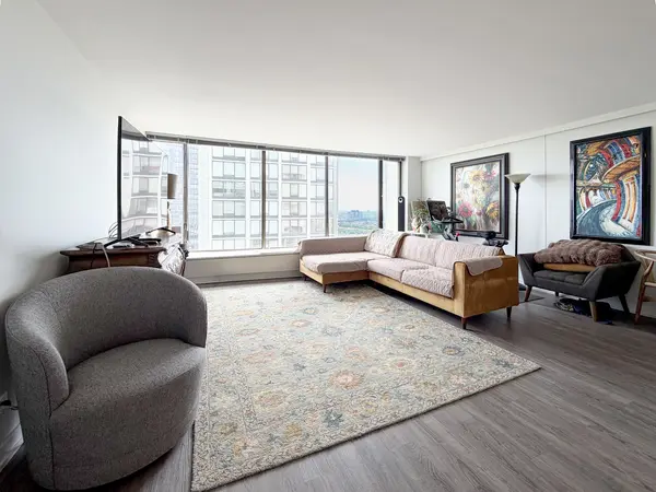 5455 N Sheridan RD #1908, Chicago, IL 60640