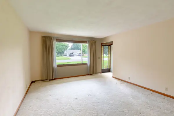 501 S First ST, Fisher, IL 61843