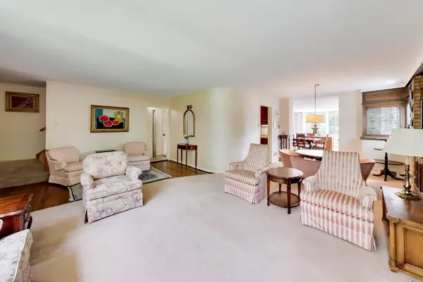 7059 N OLCOTT AVE, Chicago, IL 60631