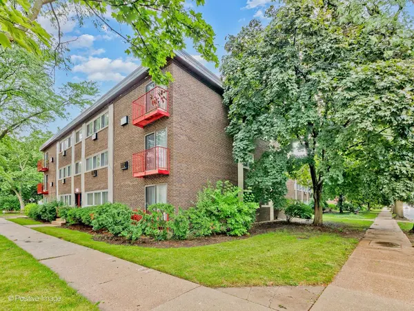 8500 SKOKIE BLVD #2C, Skokie, IL 60077