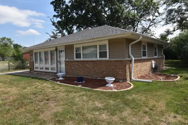 317 Mohawk ST, Park Forest, IL 60466