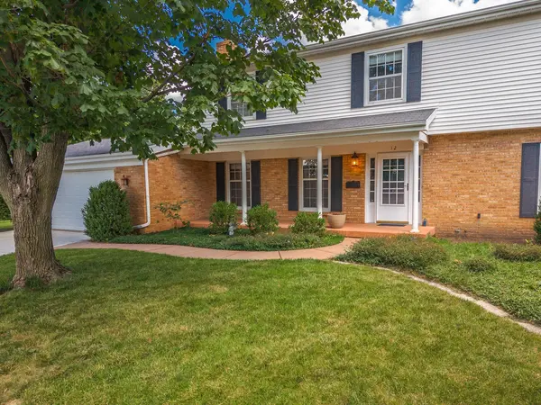 12 Northcrest CT, Bloomington, IL 61701