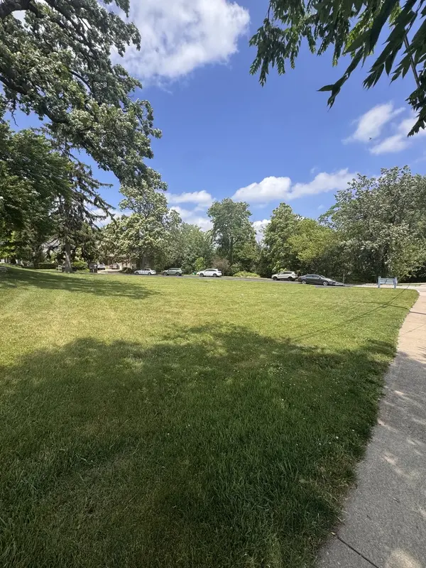0 Lois LN, Lake Zurich, IL 60047