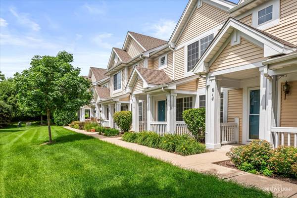 616 Lincoln Station DR, Oswego, IL 60543