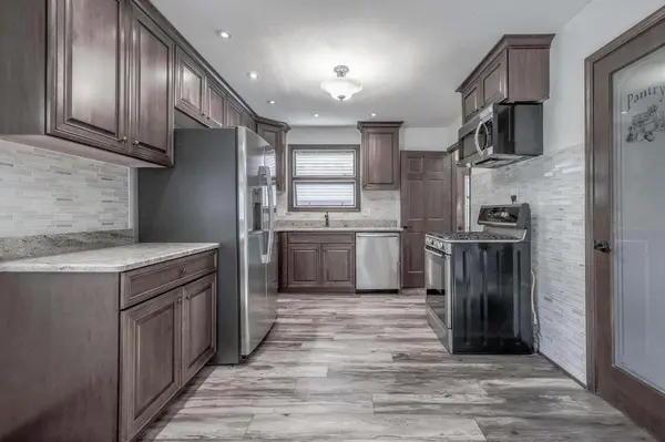 8223 Maple AVE, Gary, IN 46403