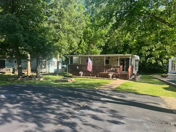 2795 E 28th Lot 308 RD, Seneca, IL 61360