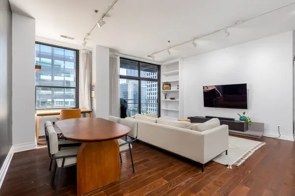 130 S Canal ST #817, Chicago, IL 60606
