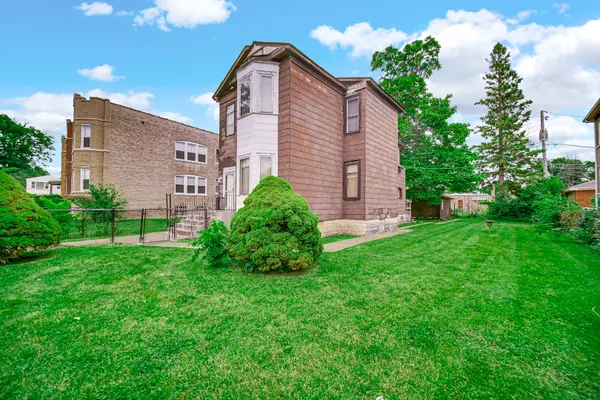 8917 S Hermitage AVE, Chicago, IL 60620