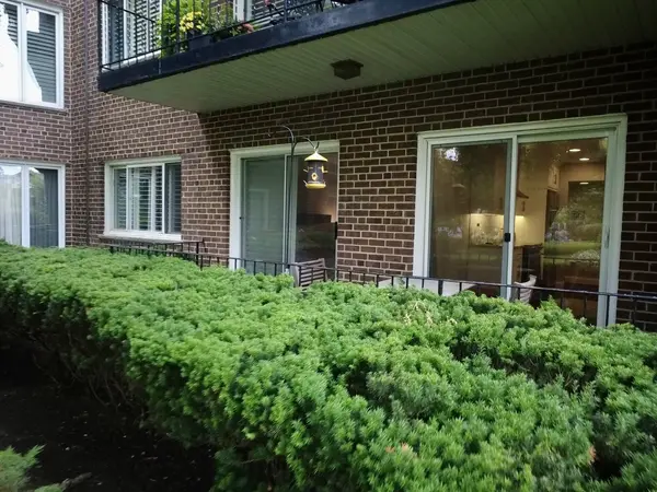 1290 N Western AVE #103, Lake Forest, IL 60045