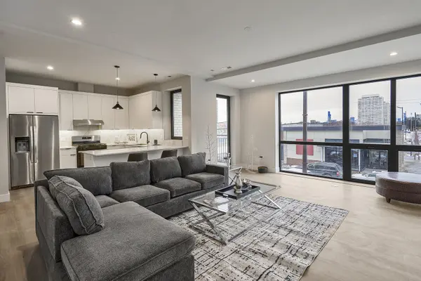 451 E Pershing AVE #307, Chicago, IL 60653