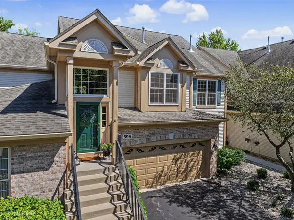 596 Harlowe LN #596,  Naperville,  IL 60565