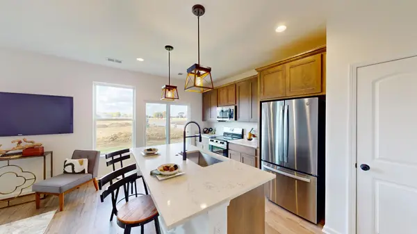 5220 Polster PL, Bettendorf, IA 52722