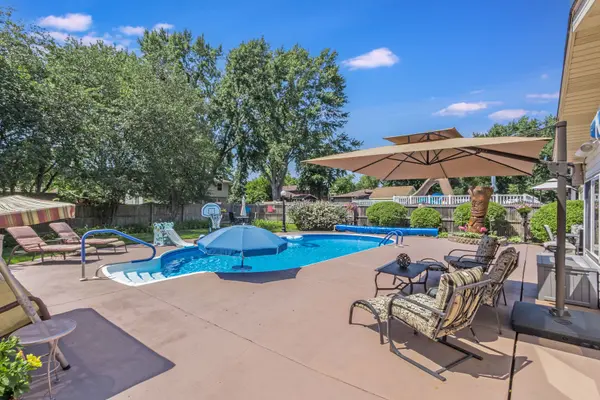 909 Madiera DR, Shorewood, IL 60404