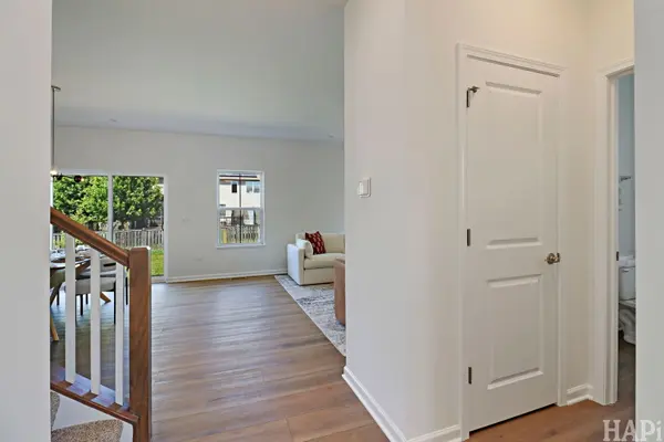 2477 Olivia CT, Wauconda, IL 60084