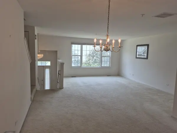 742 River Mill Pkwy, Wheeling, IL 60090