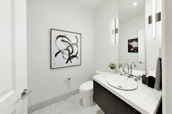 363 E Wacker DR #1405, Chicago, IL 60601