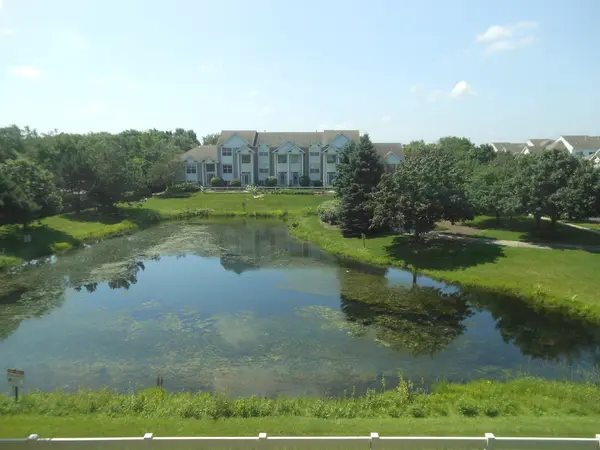 902 Summit Creek DR, Shorewood, IL 60404