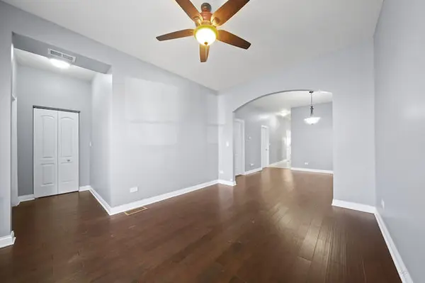 7931 S East End AVE, Chicago, IL 60617