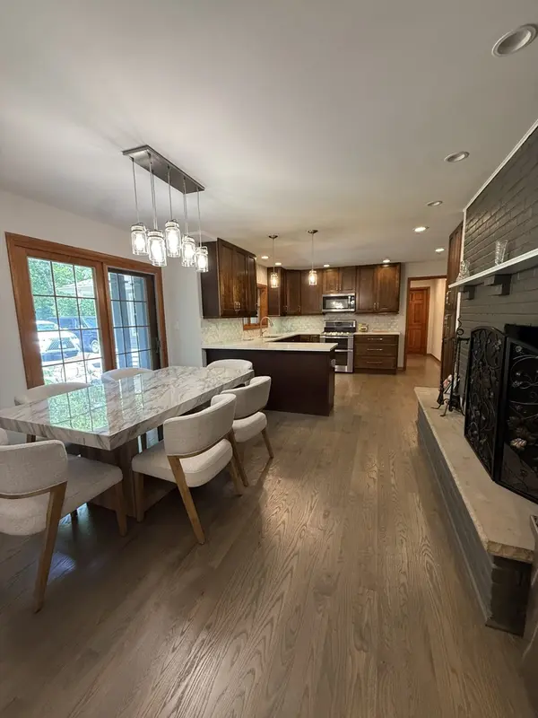 2841 Orange Brace RD, Riverwoods, IL 60015