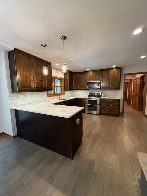 2841 Orange Brace RD, Riverwoods, IL 60015