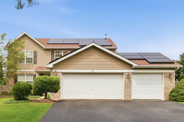 3 Newbury CT, Lake In The Hills, IL 60156