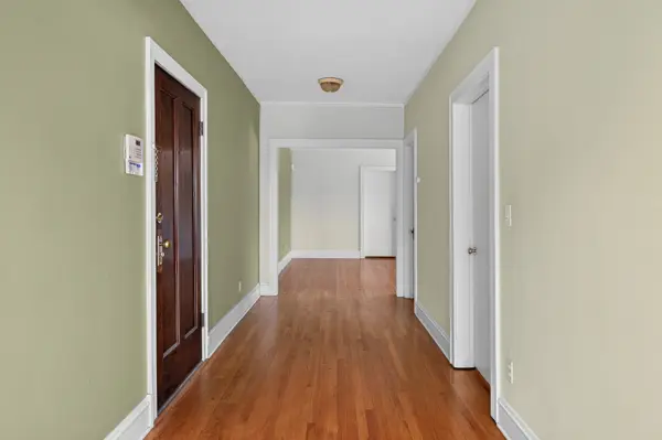 438 N Main ST #N, Glen Ellyn, IL 60137