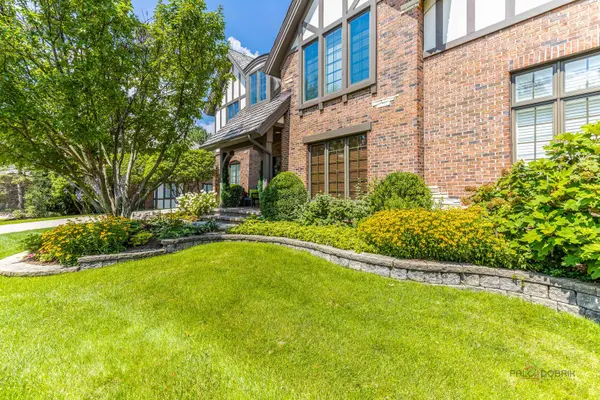 406 Kenmare DR, Burr Ridge, IL 60527