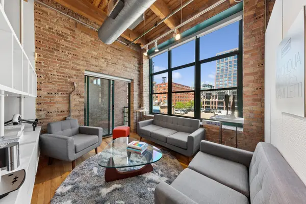 1017 W Washington BLVD #3G, Chicago, IL 60607